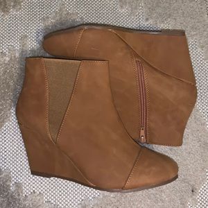 Never worn brown heeled booties, 8